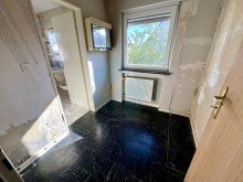 Badezimmer Vorraum +provisionsfrei f�r Kaufende+ Einfamilienhaus mit Potential und gro�em Grundst�ck in 35510 Butzbach!
