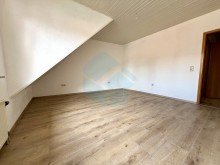 Zimmer 3 Sch�ne 4-ZKB-Dachgeschoss-Wohnung in Butzbach-Pohl-G�ns! (Bitte sonstige Angaben beachten)