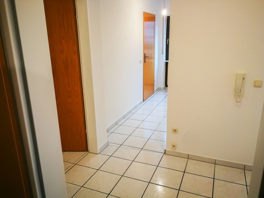 Flur Erdgeschosswohnung W�lfersheim