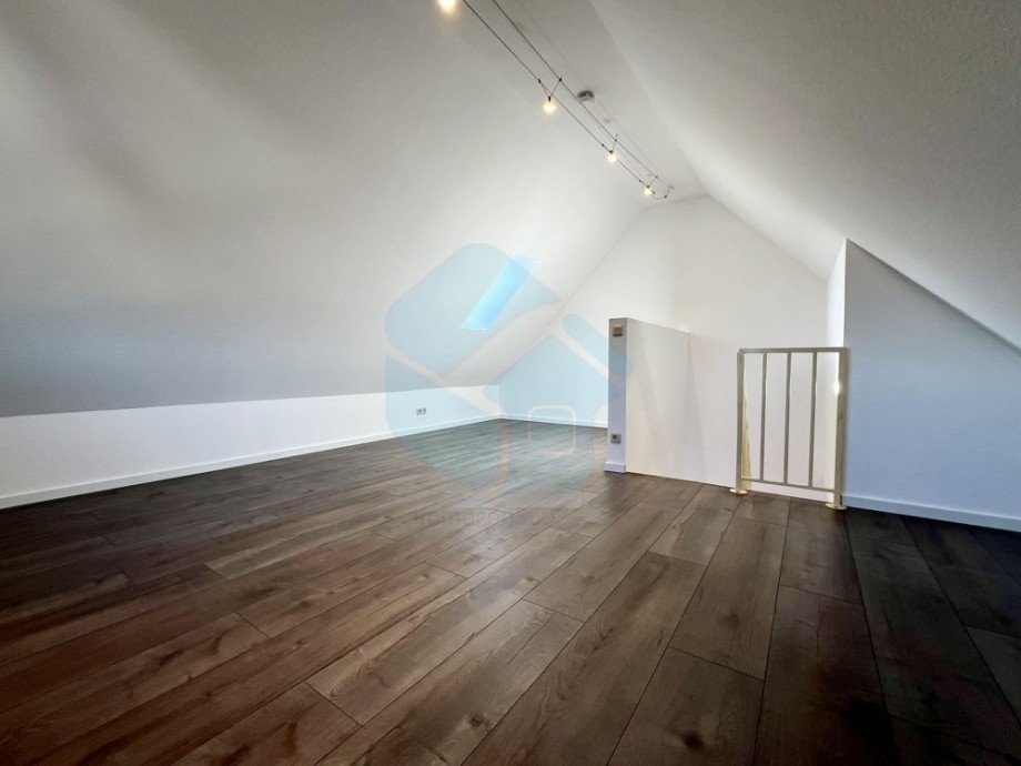 Spitzboden Maisonettewohnung Butzbach / Fauerbach vor der H�he