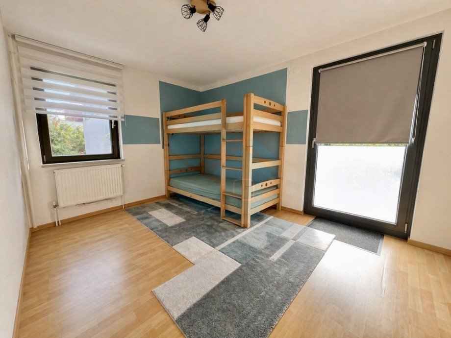 Schlafzimmer 4 Obergeschoss Doppelhaush�lfte Butzbach