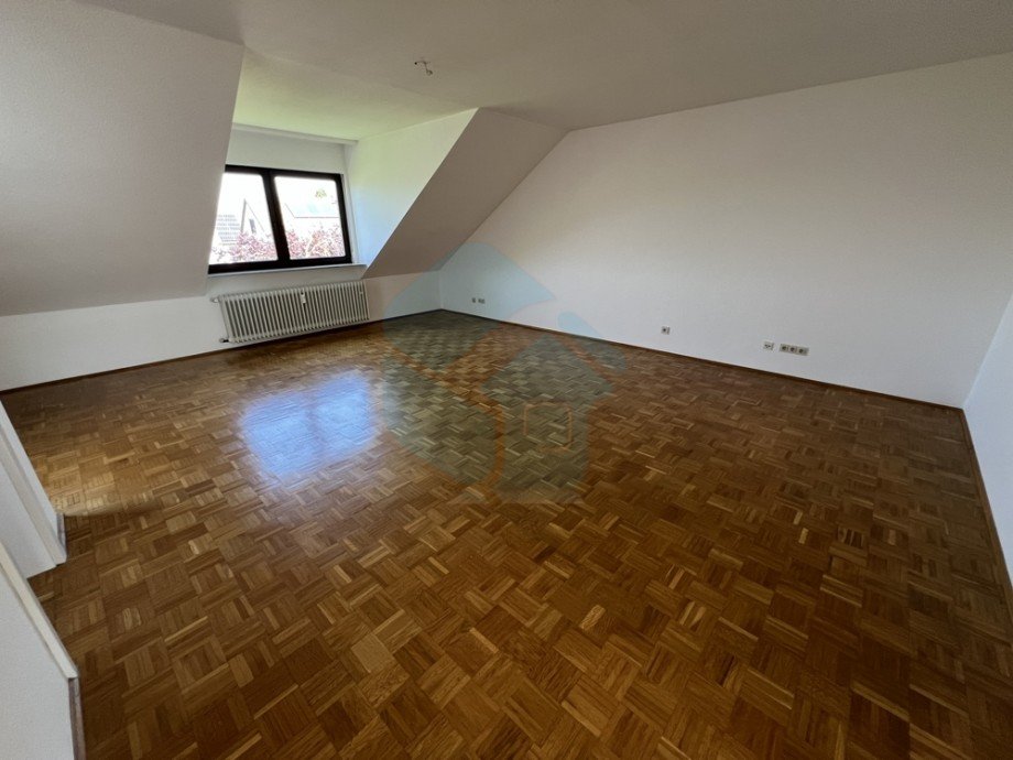 Wohnzimmer Ansicht 4 Dachgeschosswohnung Bad Nauheim