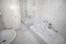Badezimmer TERMINE AUSGEBUCHT! Sch�nes, ger�umiges EFH mit sch�nem Garten in ruhiger Lage!