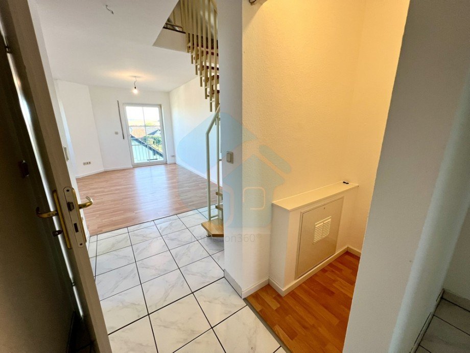 Flur 2 Maisonettewohnung Butzbach / Fauerbach vor der H�he
