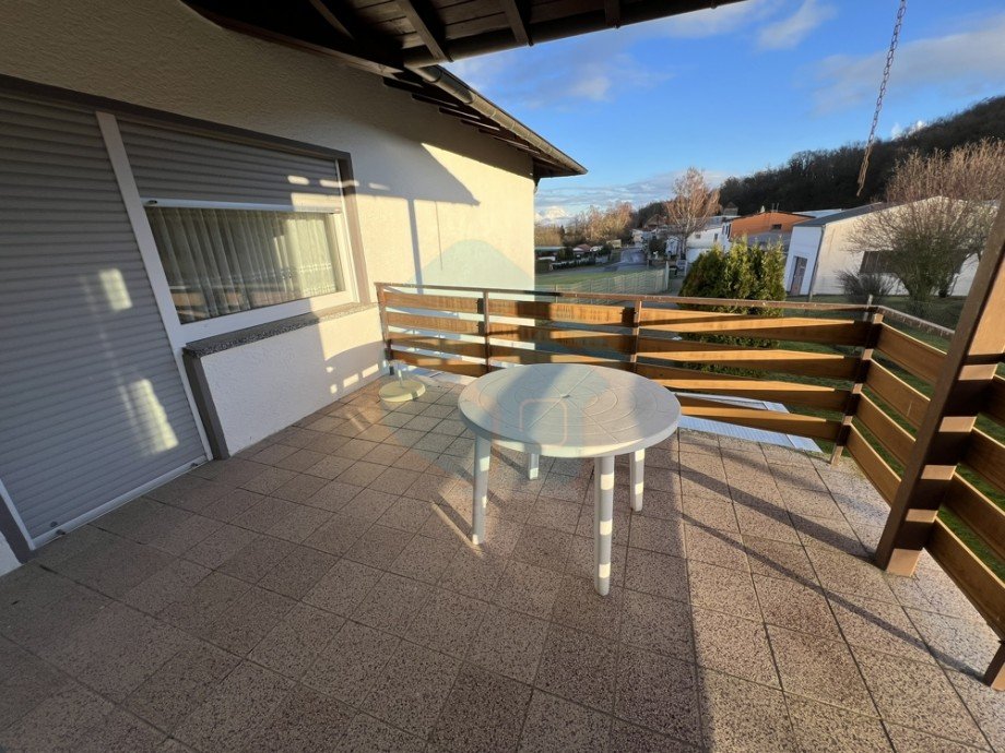 Balkon Etagenwohnung Langg�ns / Oberkleen