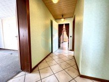 Flur 2 Ansicht 2 EG +Provisionsfrei+Sch�nes 1-2 FH mit Potential in Niederhadamar!