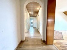 Flur OG Ansicht 2 +Provisionsfrei+Sch�nes 1-2 FH mit Potential in Niederhadamar!