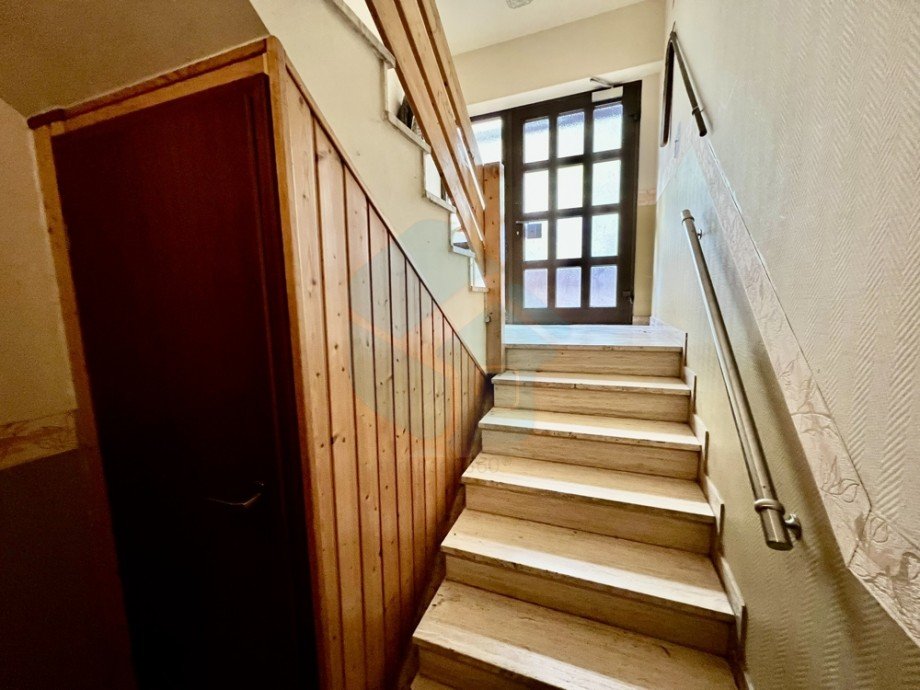 Treppenhaus Kellergeschoss Mehrfamilienhaus W�lfersheim / Wohnbach