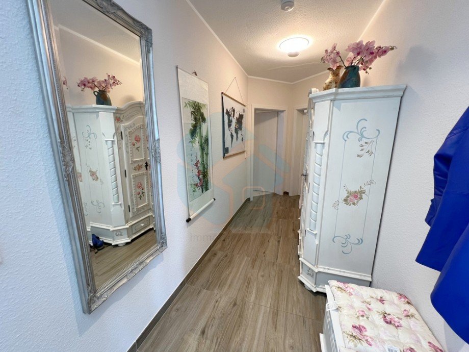 Flur 2 Erdgeschoss Einfamilienhaus Butzbach / Griedel