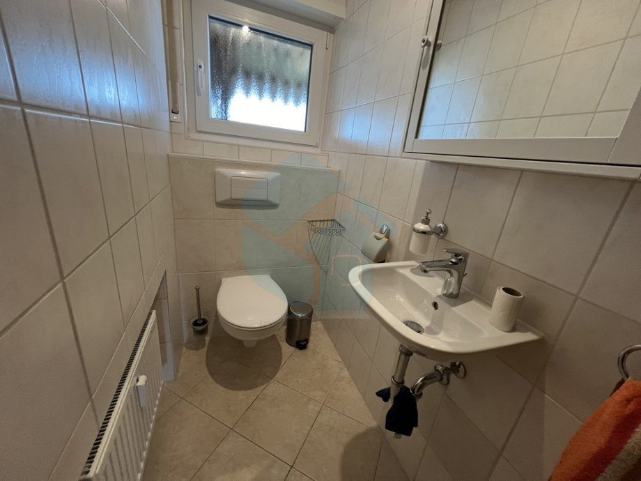 G�ste-WC Etagenwohnung Langg�ns / Oberkleen