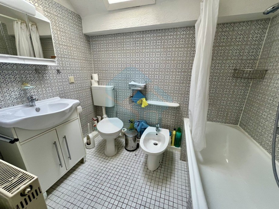 Bad OG Zweifamilienhaus Waldsolms / Brandoberndorf