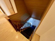 Treppenaufgang DG RESERVIERT! Ger�umiges Haus im Kern von Butzbach-Niederweisel!