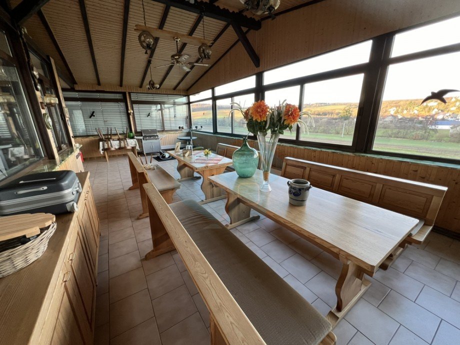 Wintergarten Ansicht 2 Etagenwohnung Langg�ns / Oberkleen
