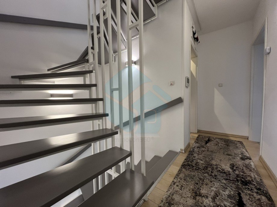 Treppenaufgang Reihenendhaus W�lfersheim / S�del