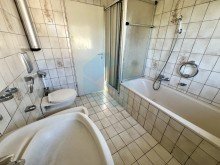 Badezimmer Obergeschoss Ansicht 2 +provisionsfrei f�r Kaufende+ Einfamilienhaus mit Potential und gro�em Grundst�ck in 35510 Butzbach!