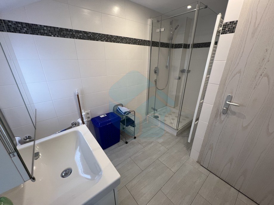 Badezimmer Dachgeschosswohnung Bad Nauheim