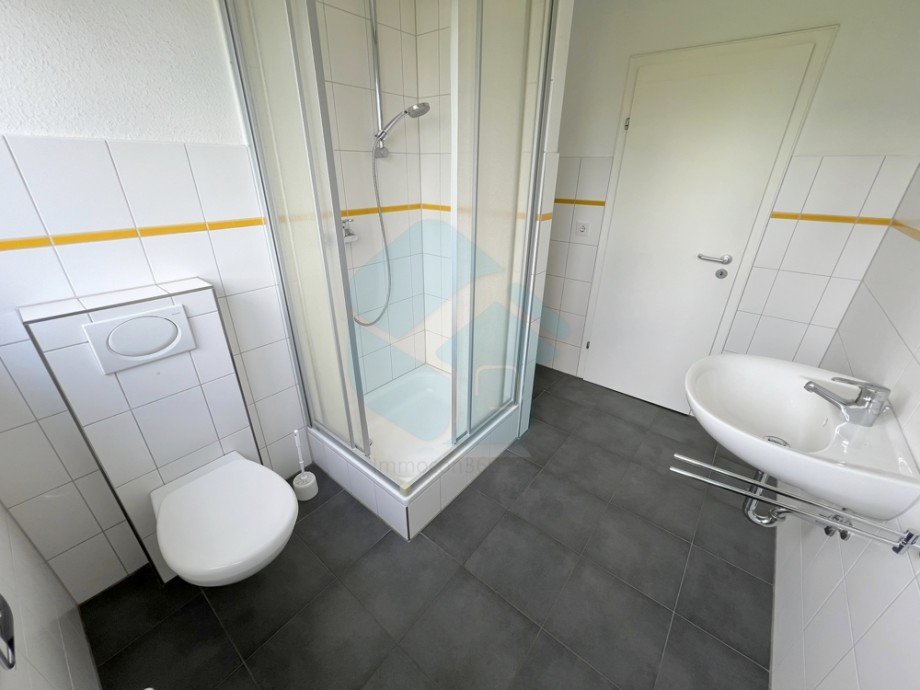 Badezimmer Ansicht 2 Dachgeschosswohnung Bad Nauheim