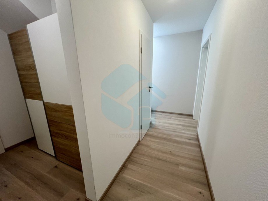 Flur UG Bungalow Waldsolms / Brandoberndorf