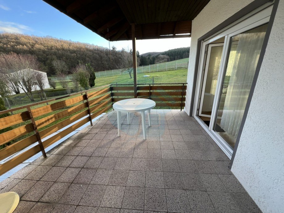 Balkon Ansicht 2 Etagenwohnung Langg�ns / Oberkleen