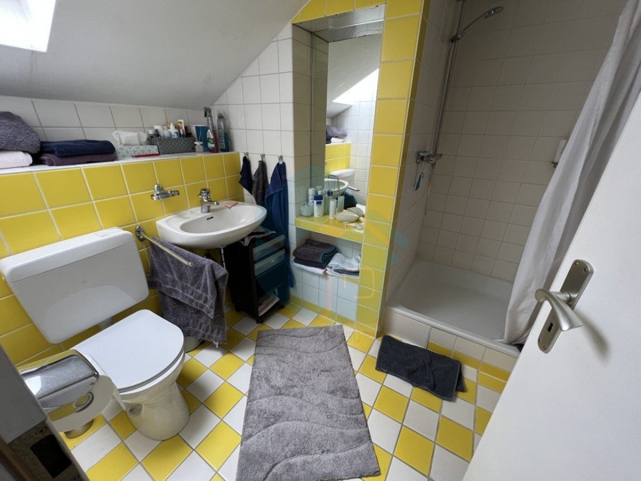 Badezimmer DG Gewerbegrundst�ck Friedberg (Hessen)