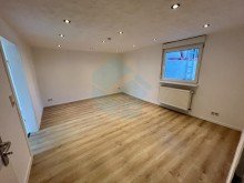 Wohnzimmer EG RESERVIERT! Ger�umiges Haus im Kern von Butzbach-Niederweisel!