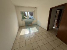 Schlafzimmer 1 Sch�ne 3-ZKB Wohnung in guter Lage in Butzbach!(Bitte sonstige Angaben beachten)