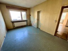 Zimmer 3 Obergeschoss Ansicht 2 +provisionsfrei f�r Kaufende+ Einfamilienhaus mit Potential und gro�em Grundst�ck in 35510 Butzbach!