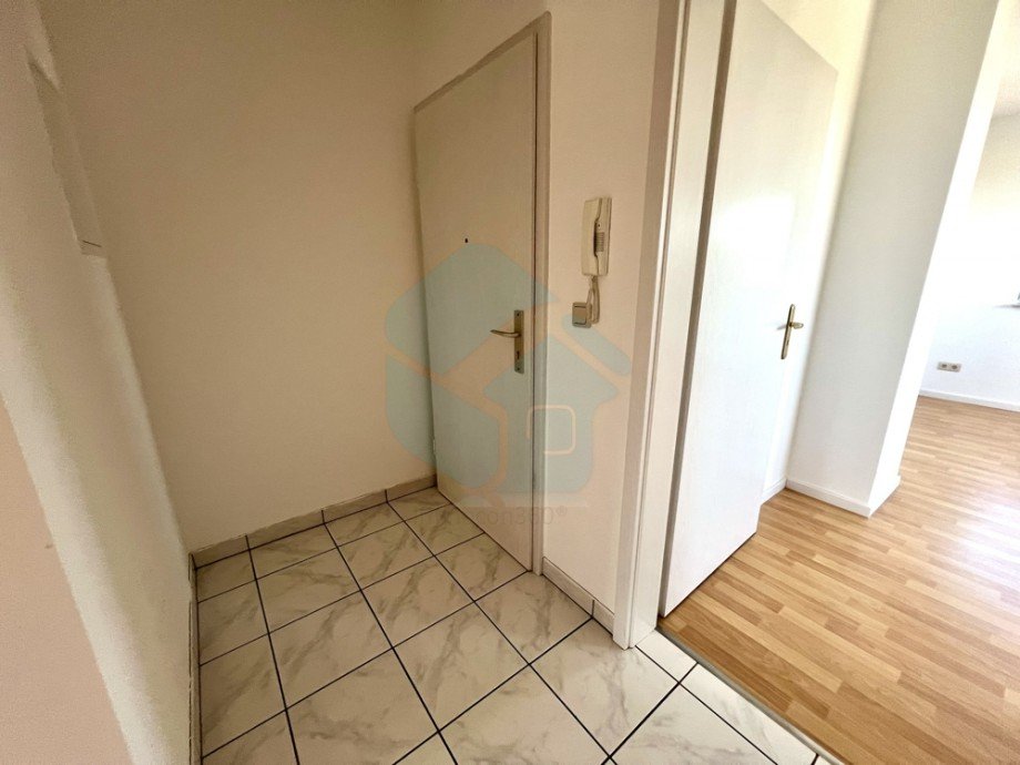 Flur 1 Maisonettewohnung Butzbach / Fauerbach vor der H�he