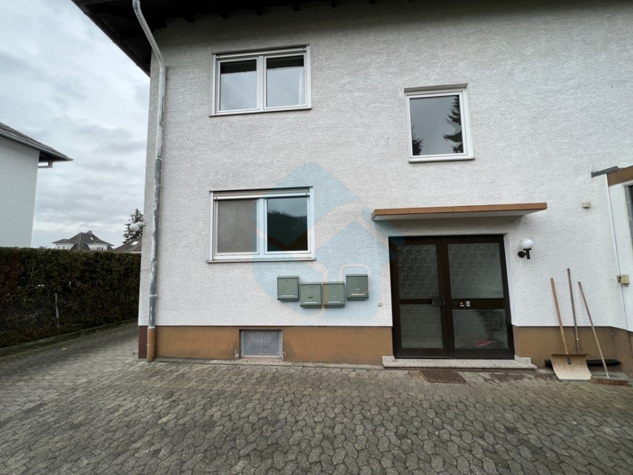 Hauseingang Erdgeschosswohnung Bad Nauheim