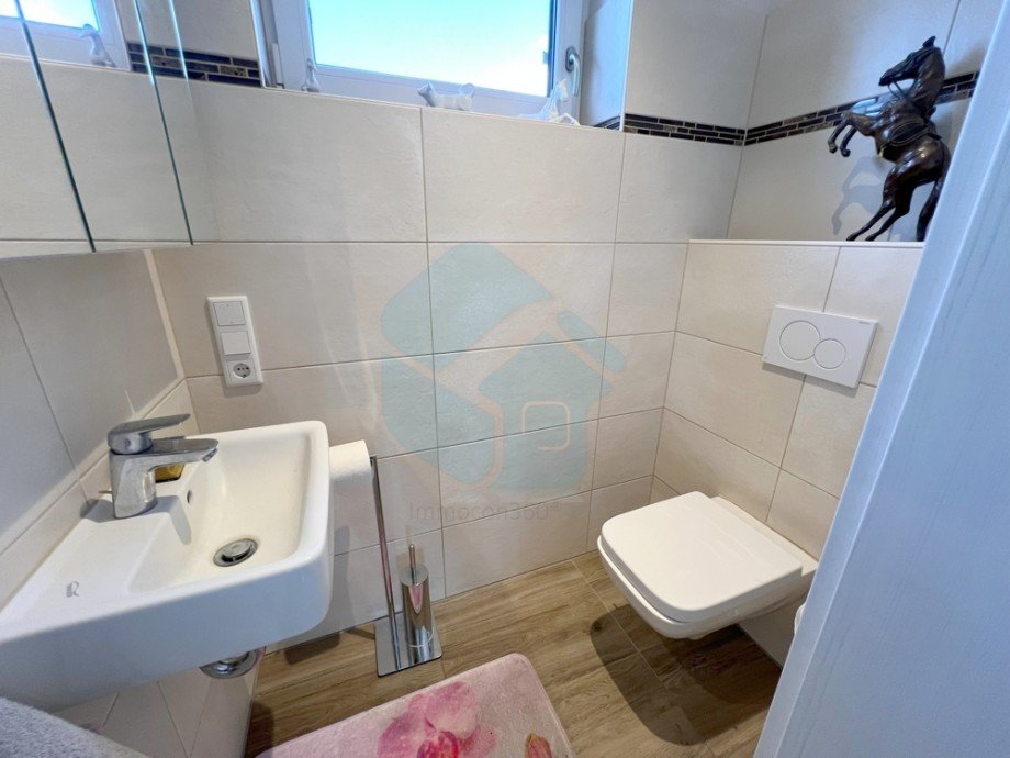 G�ste-WC Erdgeschoss Einfamilienhaus Butzbach / Griedel
