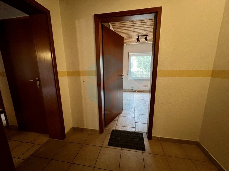 Appartment Kellergeschoss Mehrfamilienhaus W�lfersheim / Wohnbach