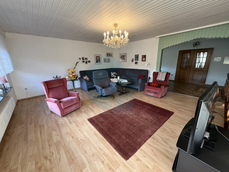 Wohnzimmer Ansicht 2 Etagenwohnung Langg�ns / Oberkleen