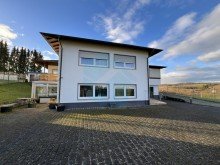 Frontansicht Sch�ne, ger�umige Wohnung in ruhiger Lage!