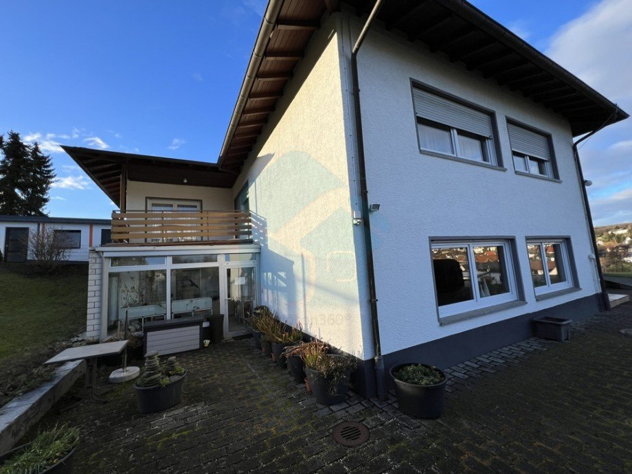 Ansicht zum Balkon Etagenwohnung Langg�ns / Oberkleen