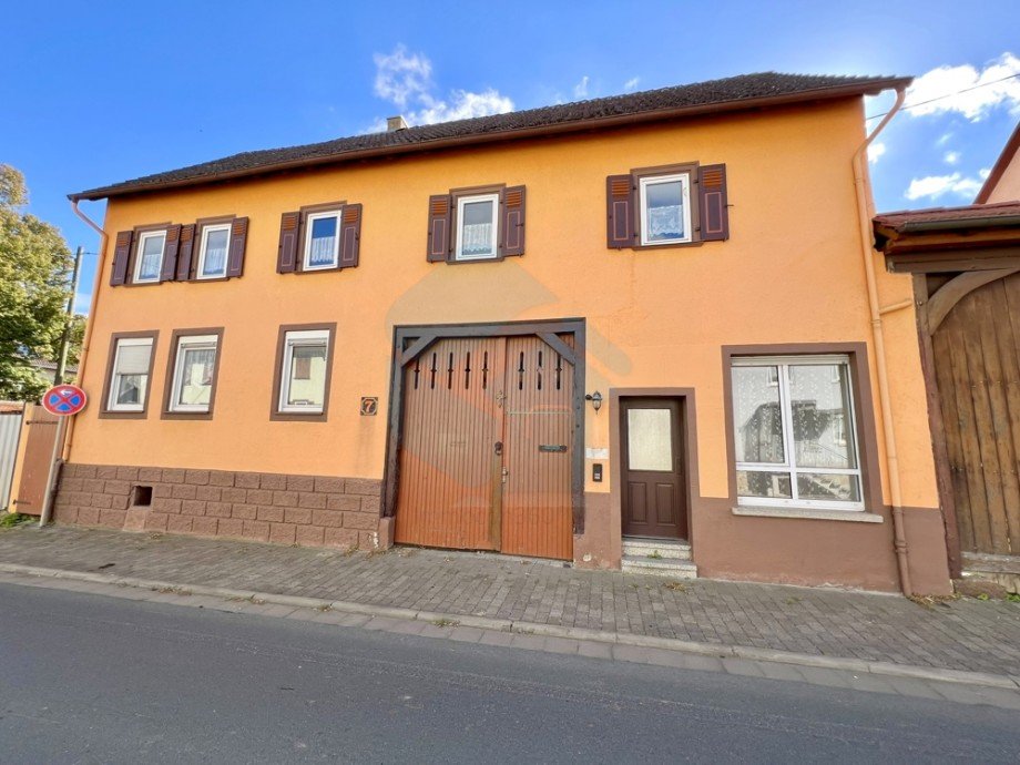 Stra�enansicht Einfamilienhaus M�nzenberg / Ober-H�rgern