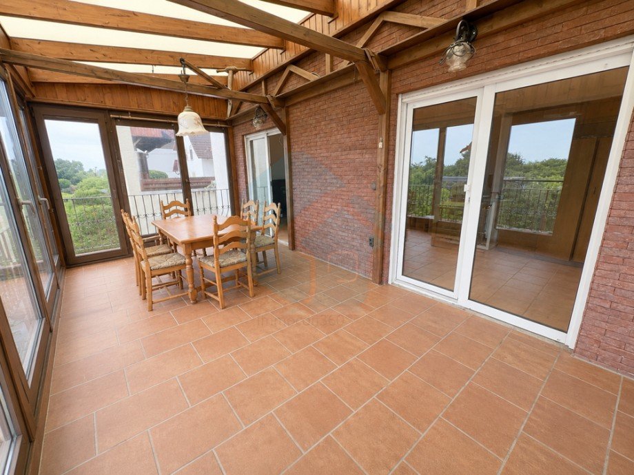 Terrasse Wohnung EG Mehrfamilienhaus W�lfersheim / Wohnbach