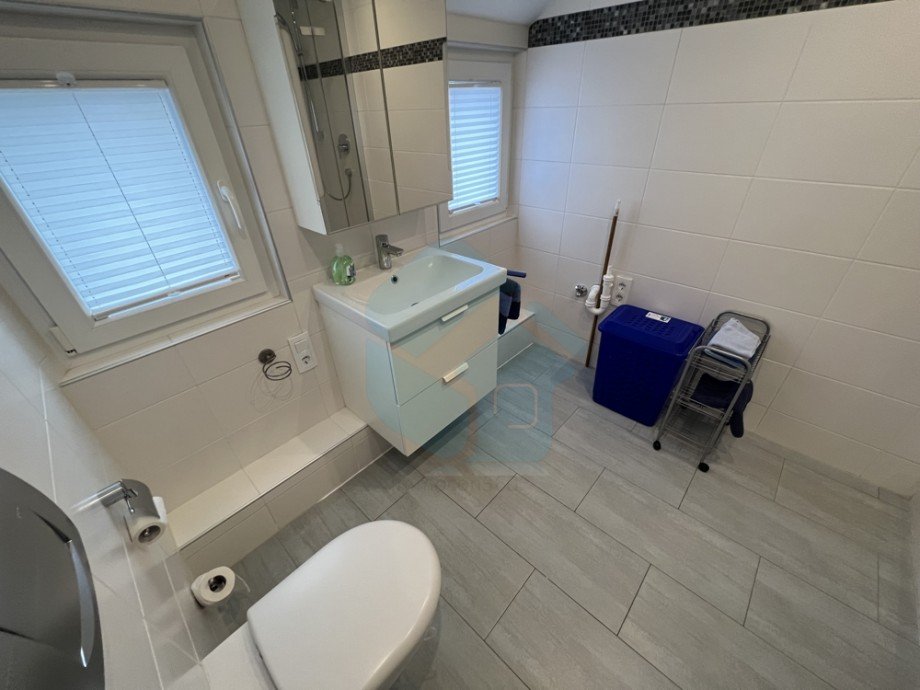 Badezimmer Dachgeschosswohnung Bad Nauheim