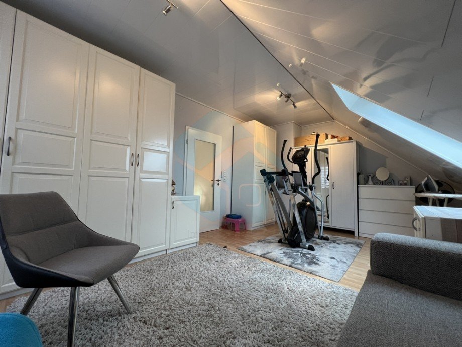 Schlafzimmer DG Reihenendhaus W�lfersheim / S�del