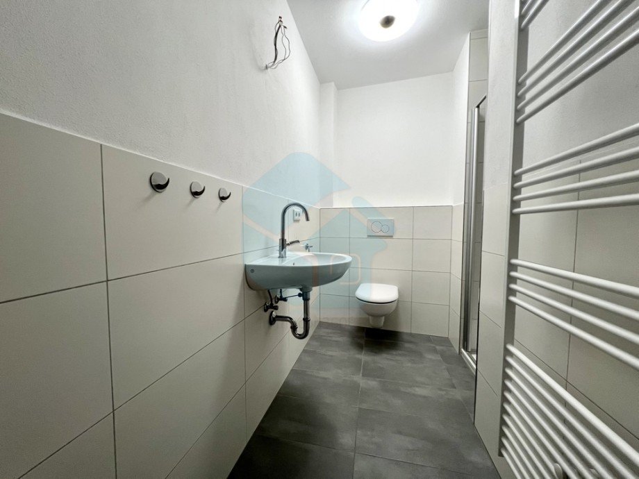 Badezimmer Dachgeschosswohnung Butzbach / Pohl-G�ns