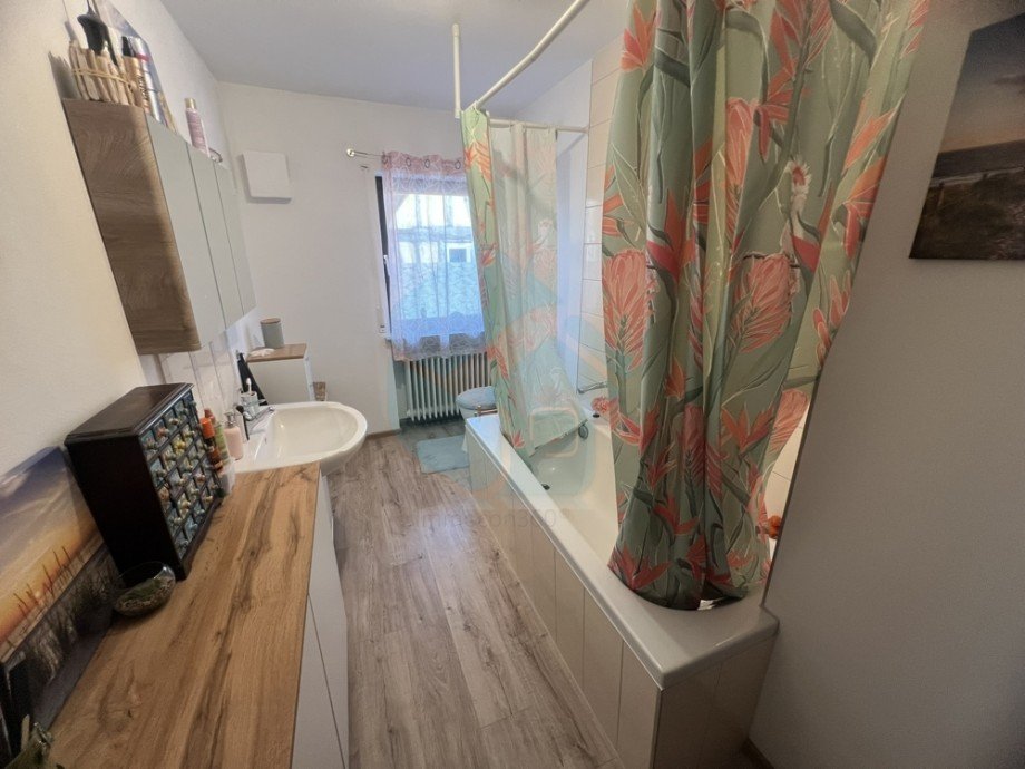 Badezimmer Obergeschoss Einfamilienhaus Reichelsheim / Beienheim