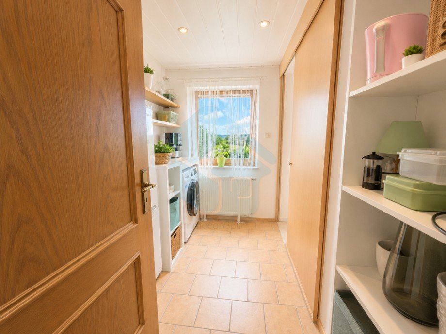 Hauswirtschaftsraum Maisonettewohnung Butzbach / Kirch-G�ns