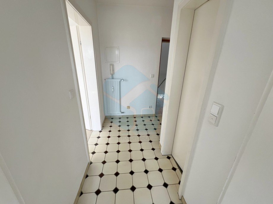 Flur Dachgeschosswohnung Bad Nauheim