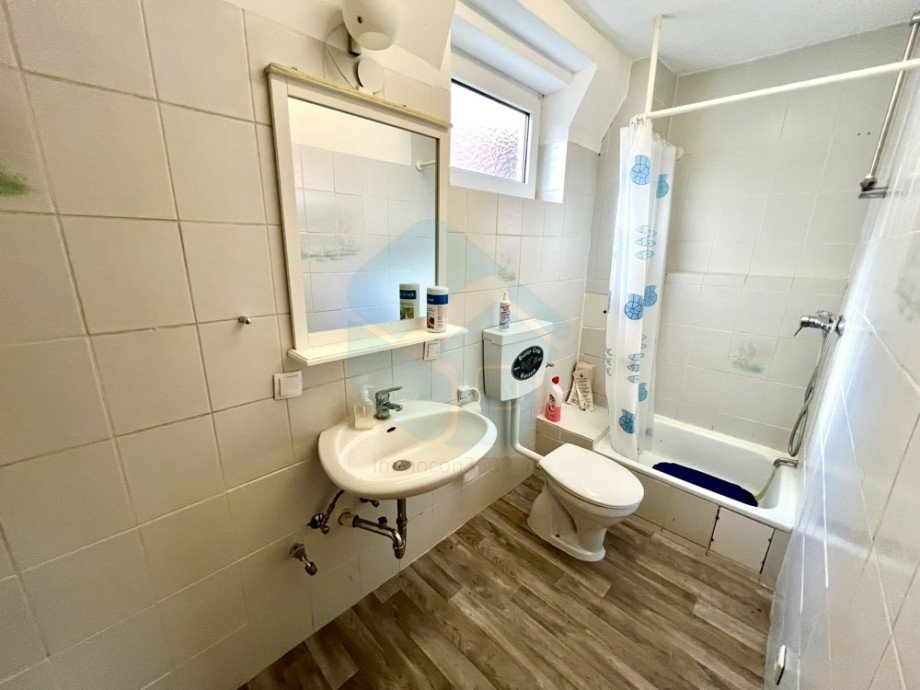 Badezimmer ELW Einfamilienhaus M�nzenberg / Ober-H�rgern