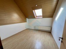 Zimmer DG RESERVIERT! Ger�umiges Haus im Kern von Butzbach-Niederweisel!