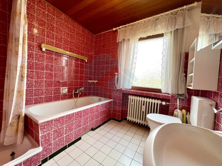 Badezimmer EG Einfamilienhaus Hadamar / Niederhadamar