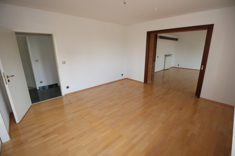 Durchgangszimmer Einfamilienhaus W�lfersheim