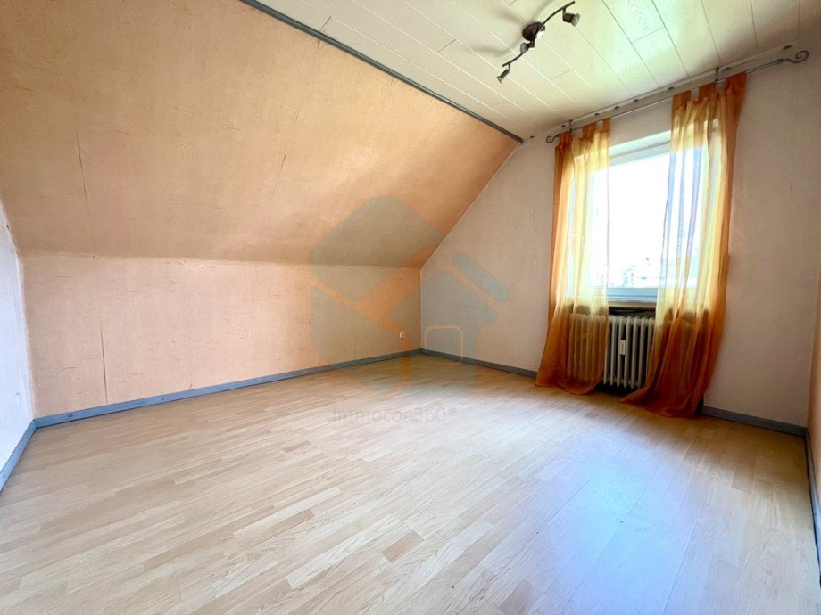 Zimmer 3 OG Einfamilienhaus Hadamar / Niederhadamar