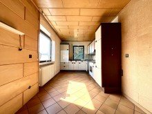 K�che OG +Provisionsfrei+Sch�nes 1-2 FH mit Potential in Niederhadamar!