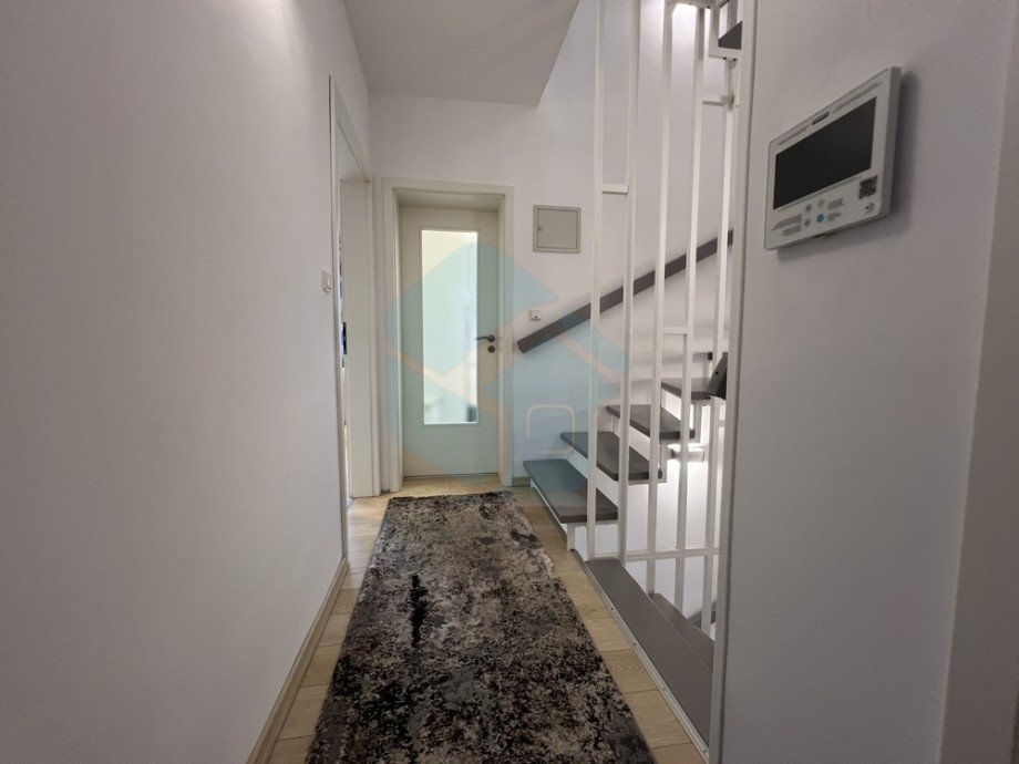 Flur OG Reihenendhaus W�lfersheim / S�del