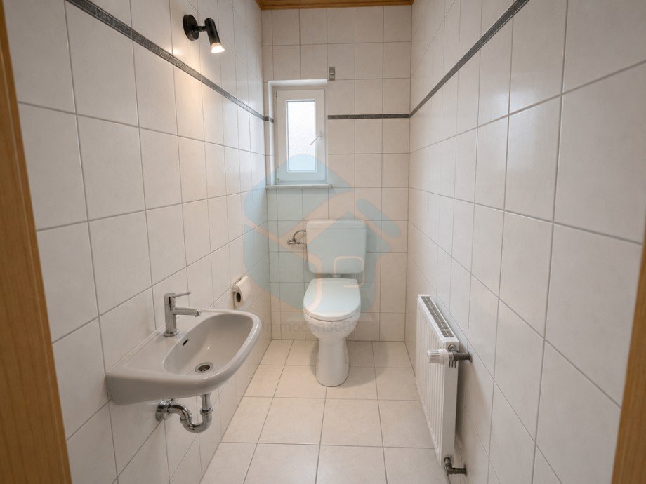 G�ste-WC Wohnung EG Mehrfamilienhaus W�lfersheim / Wohnbach